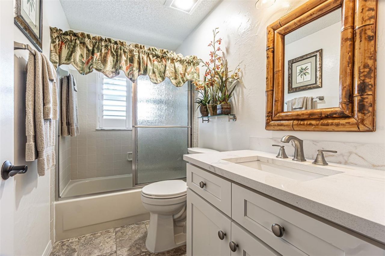 6132 Silver Oaks Drive , Zephyrhills, FL 33542 Photo