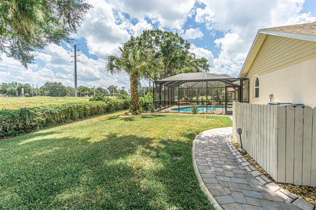 6132 Silver Oaks Drive , Zephyrhills, FL 33542 Photo