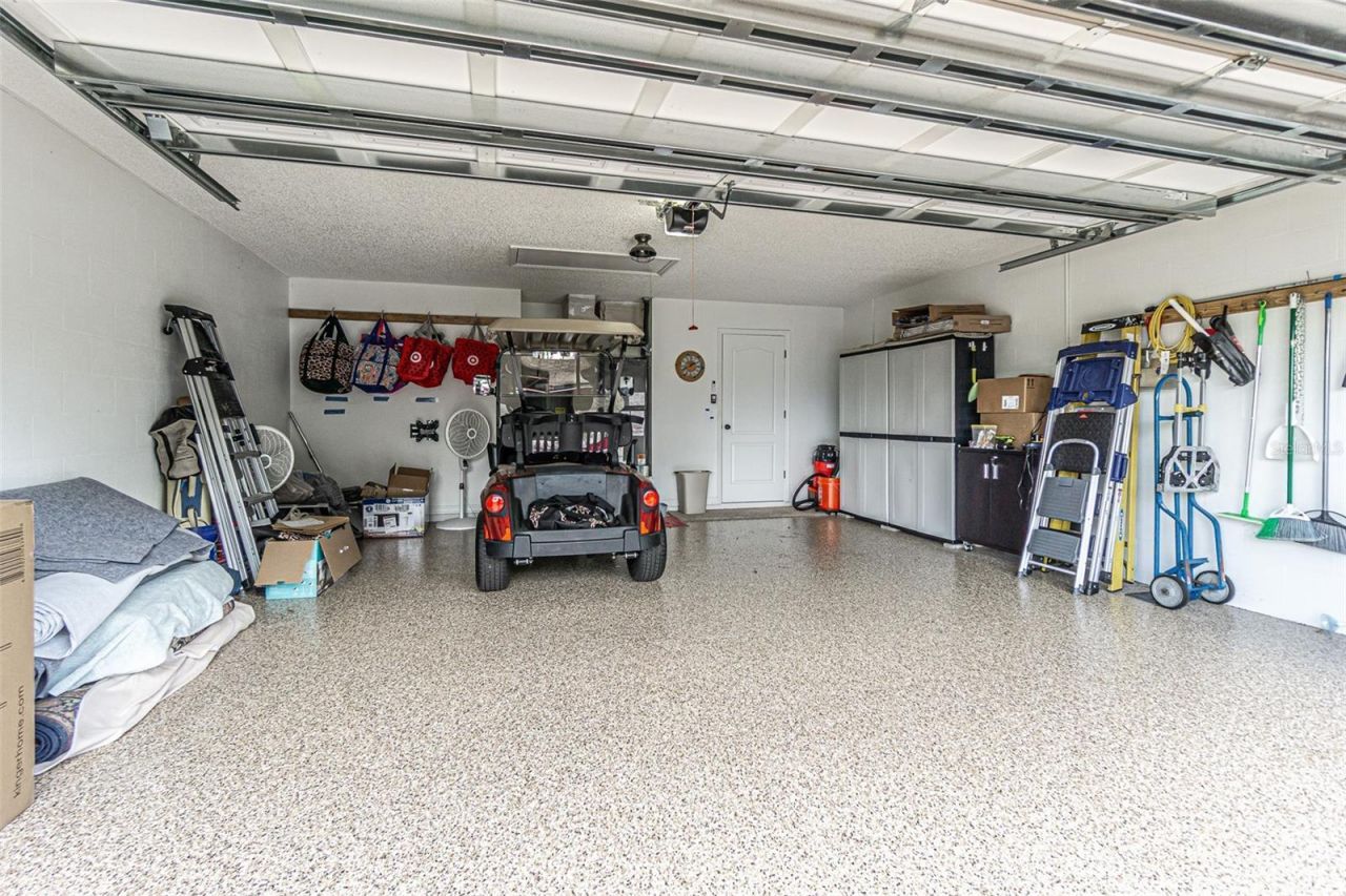 6132 Silver Oaks Drive , Zephyrhills, FL 33542 Photo