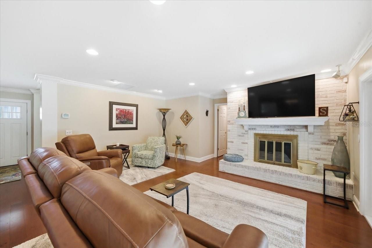 4014 Carrollwood Village Drive, Tampa, FL 33618 Photo