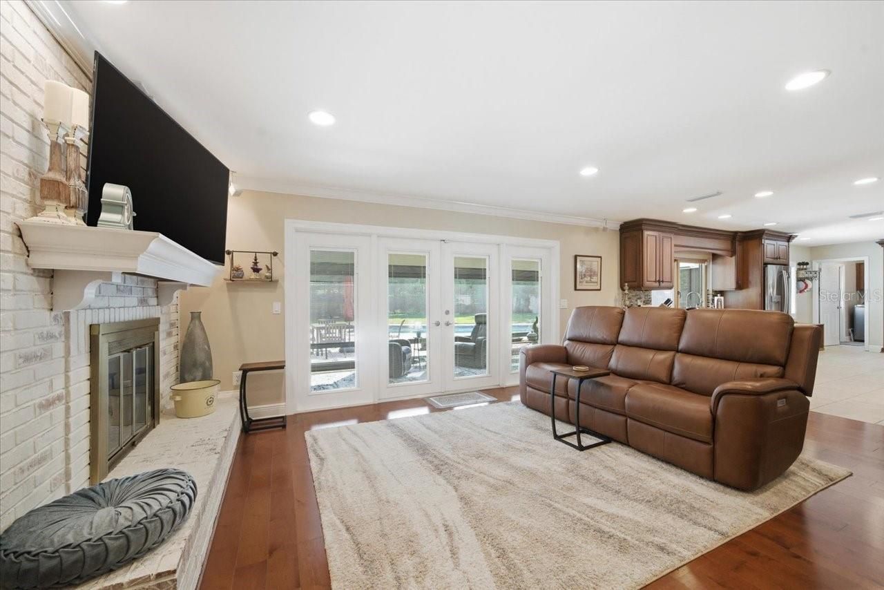 4014 Carrollwood Village Drive, Tampa, FL 33618 Photo