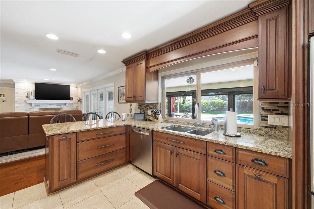 4014 Carrollwood Village Drive, Tampa, FL 33618 Photo