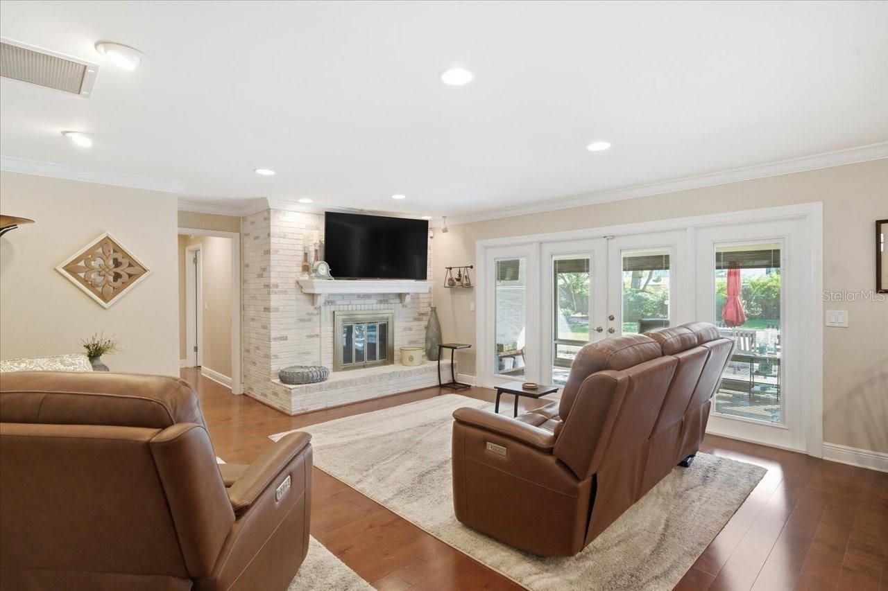 4014 Carrollwood Village Drive, Tampa, FL 33618 Photo