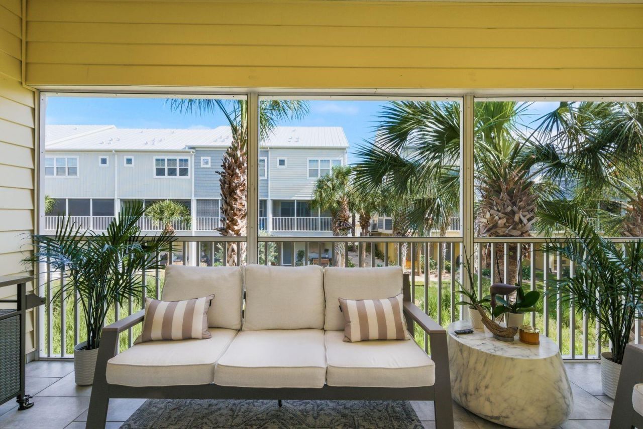 3201 Nautical Place S, Saint Petersburg, FL 33712 Photo