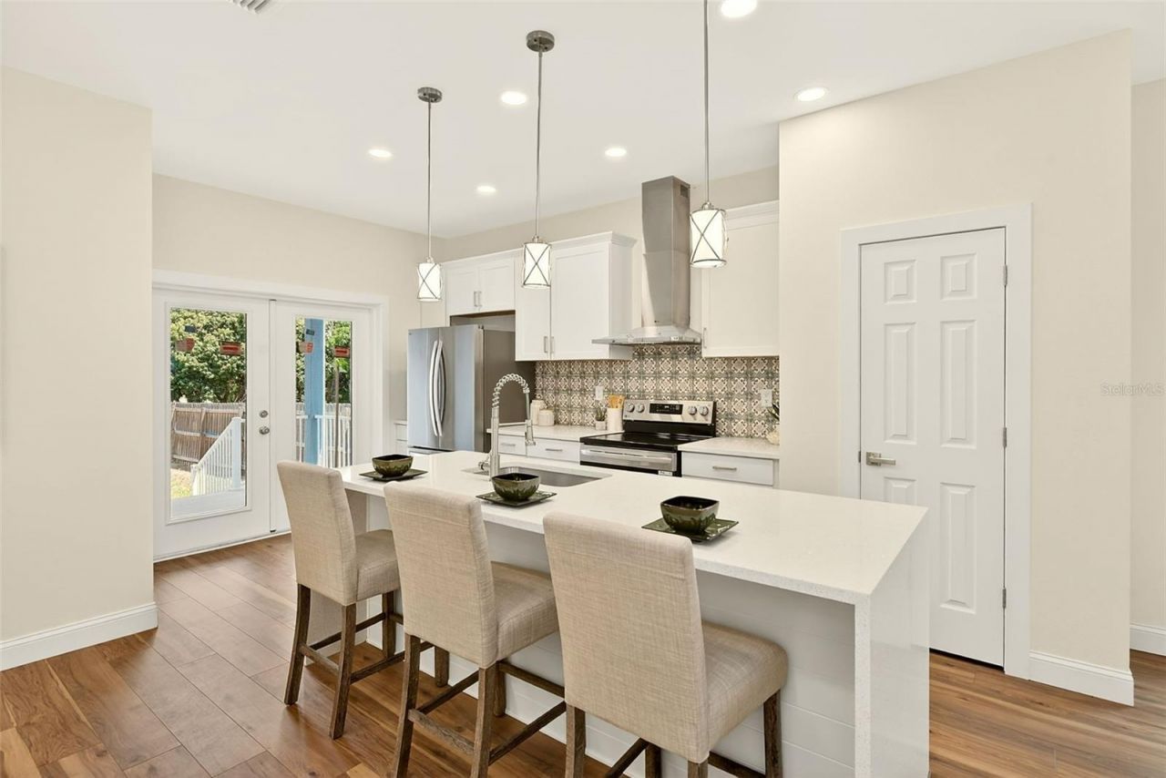 3151 69th Avenue N, Saint Petersburg, FL 33702 Photo