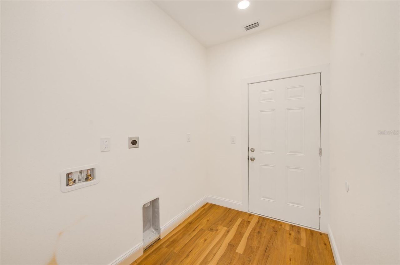 3151 69th Avenue N, Saint Petersburg, FL 33702 Photo