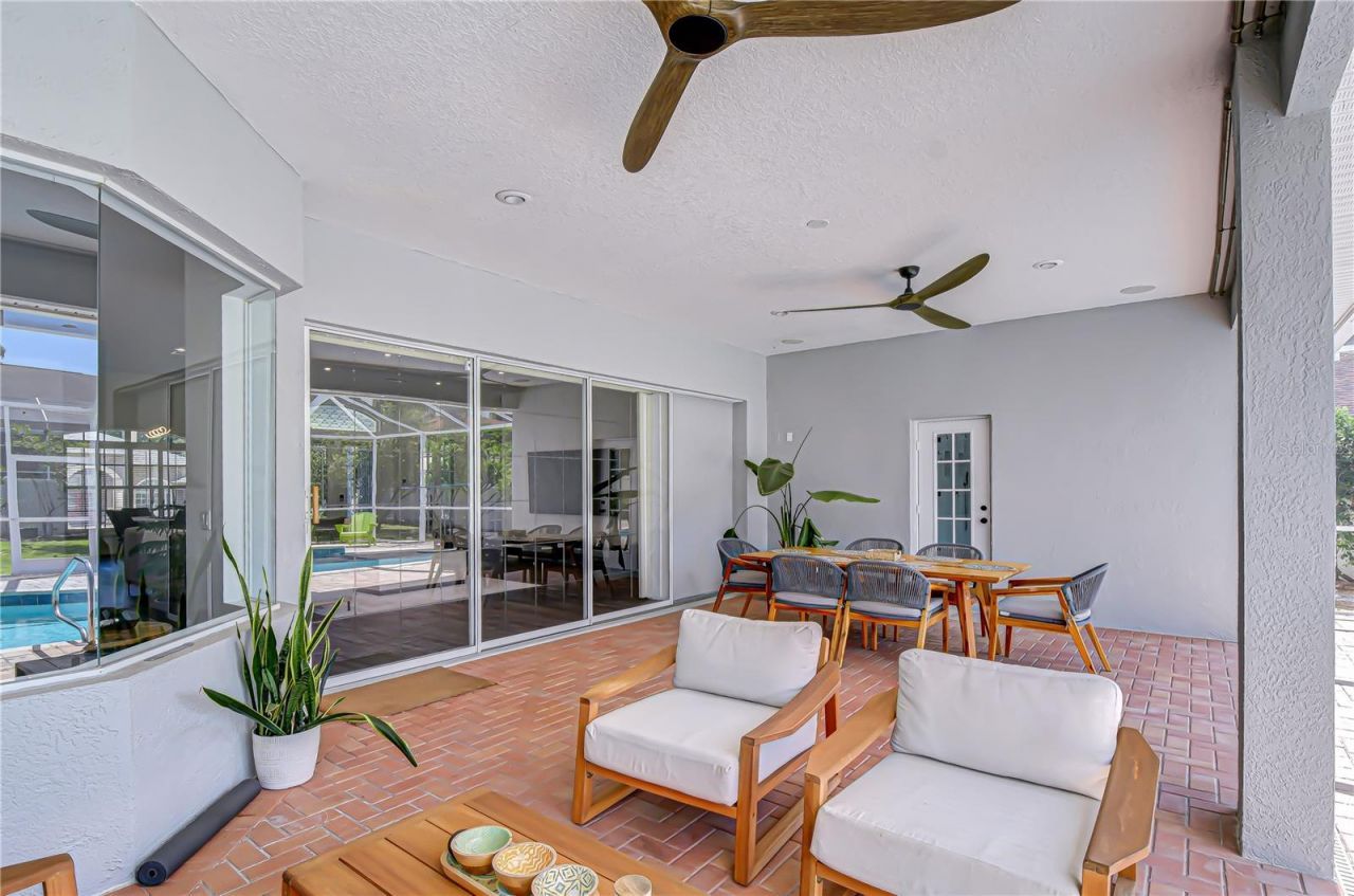 2228 Valrico Forest Drive , Valrico, FL 33594 Photo