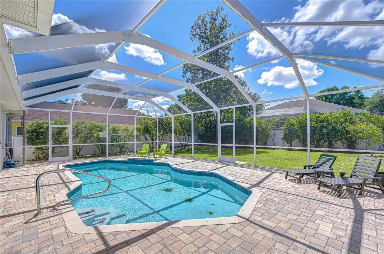 2228 Valrico Forest Drive , Valrico, FL 33594 Photo