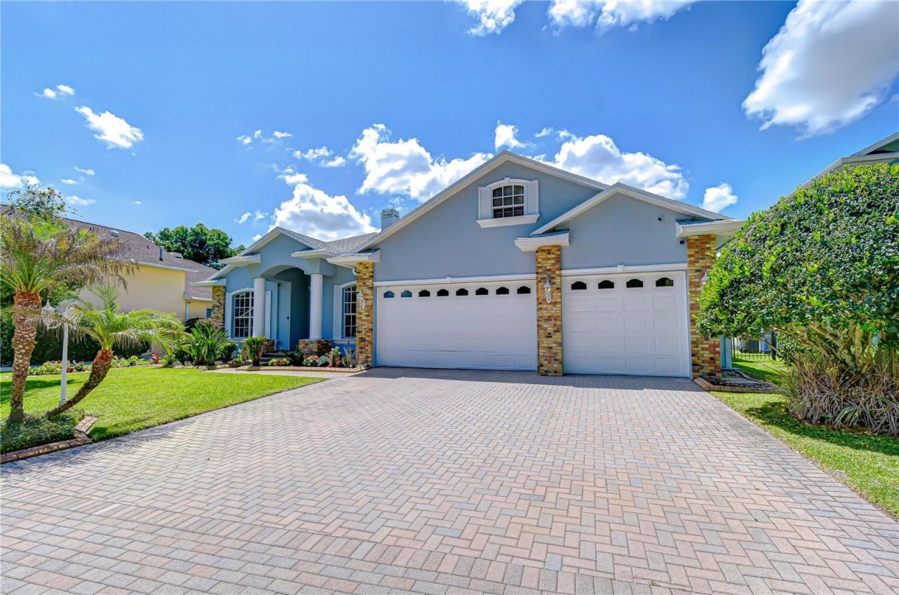 2228 Valrico Forest Drive , Valrico, FL 33594 Photo
