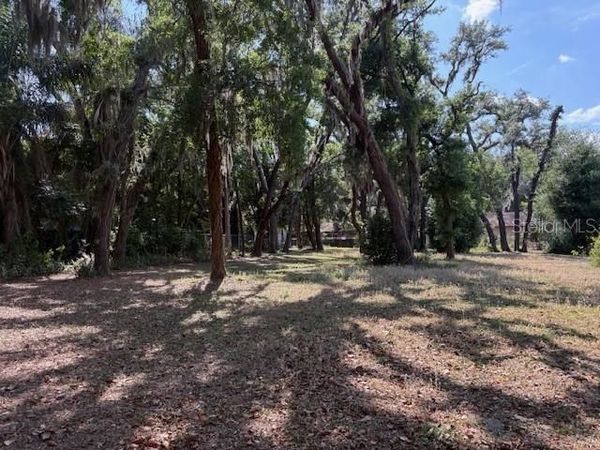 112 N LOCKMOOR AVENUE , TEMPLE TERRACE, FL 33617