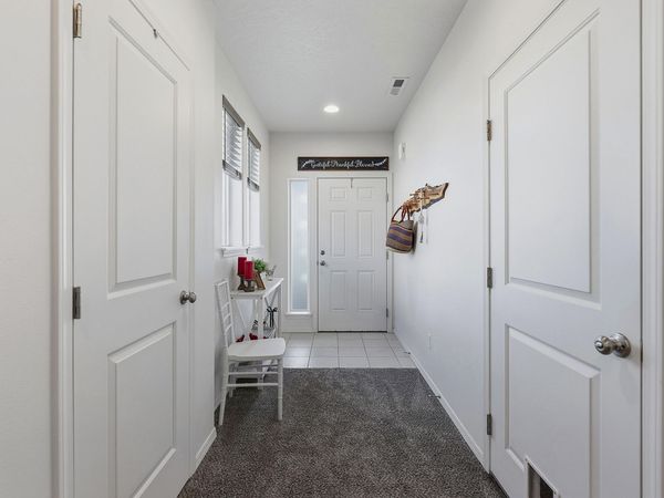 2426 NW Ivy Way, Redmond, OR 97756