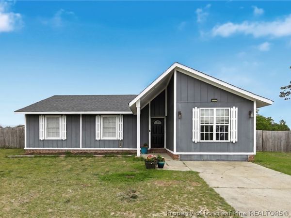 6300 Bretton Woods Drive , Hope Mills, NC 28348