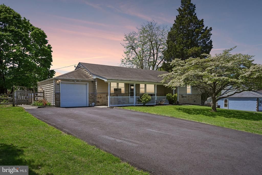 3216 W SUNSET AVENUE , EAGLEVILLE, PA 19403