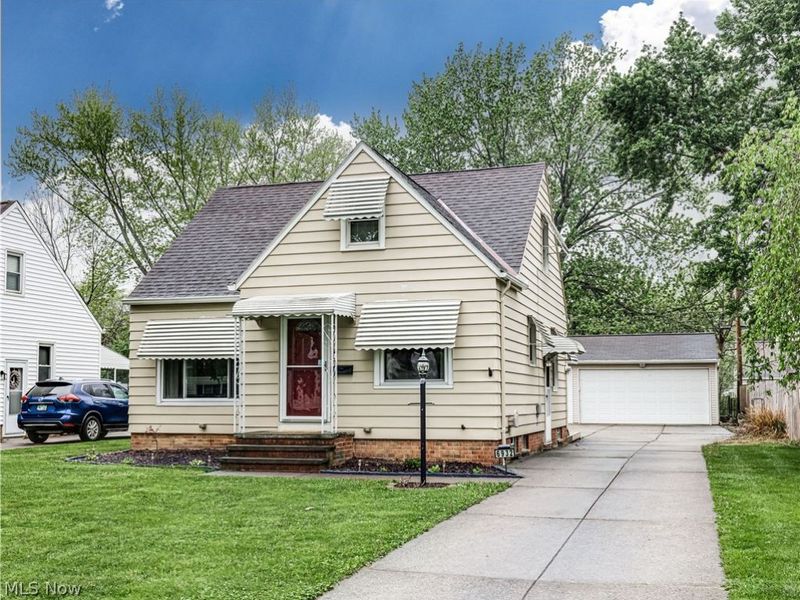 6932 Greenleaf Avenue , Parma Heights, OH 44130 Photo 2