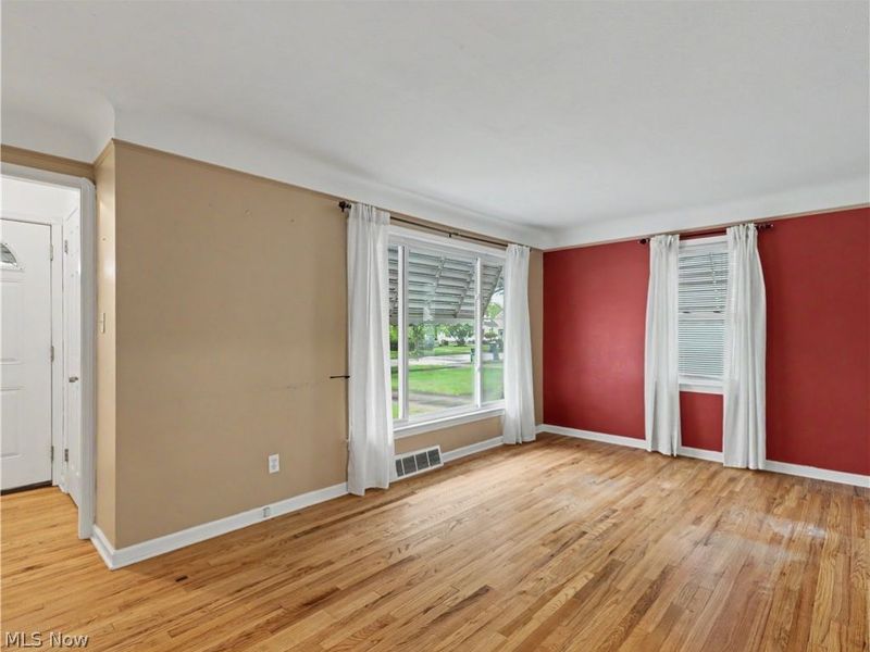 6932 Greenleaf Avenue , Parma Heights, OH 44130 Photo 5
