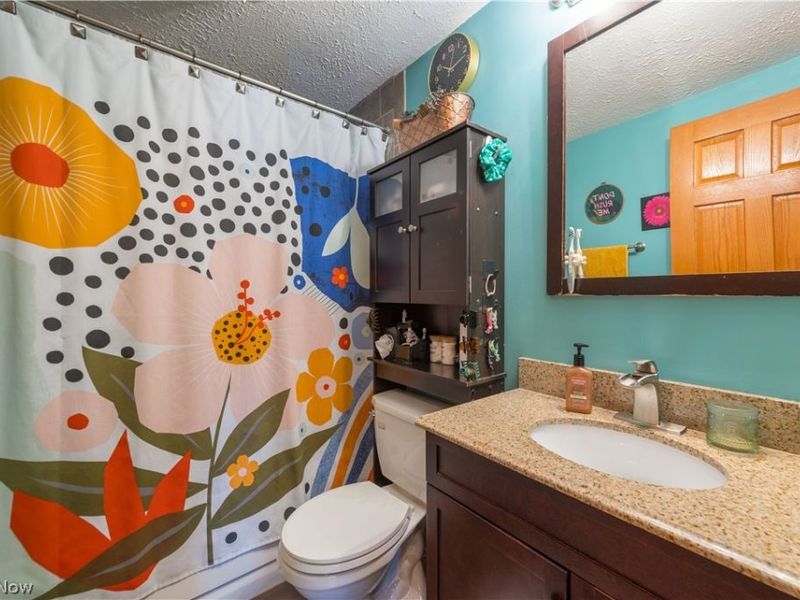 640 W Martin Avenue , Amherst, OH 44001 Photo 25