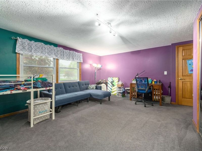 640 W Martin Avenue , Amherst, OH 44001 Photo 32