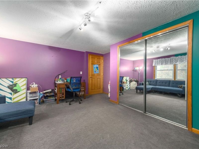 640 W Martin Avenue , Amherst, OH 44001 Photo 33