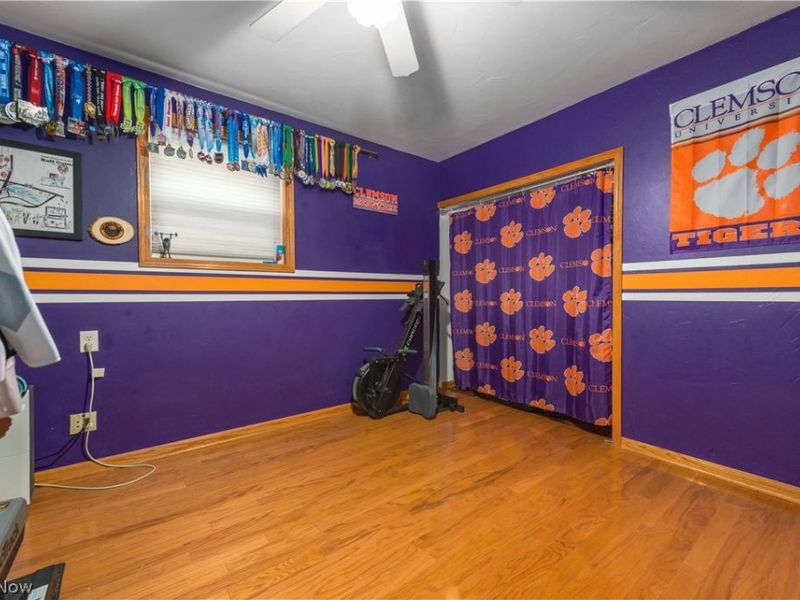 640 W Martin Avenue , Amherst, OH 44001 Photo 36