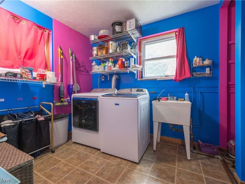 640 W Martin Avenue , Amherst, OH 44001 Photo 37