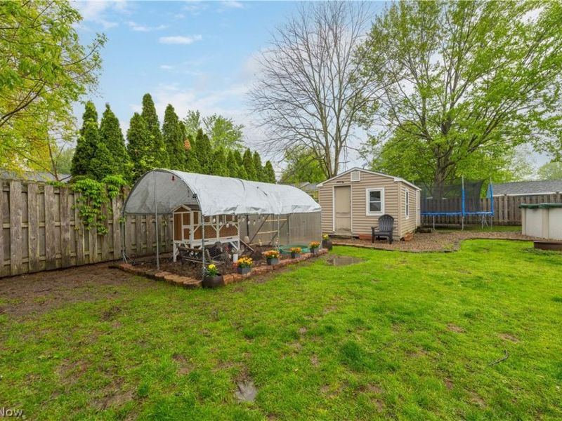 640 W Martin Avenue , Amherst, OH 44001 Photo 46