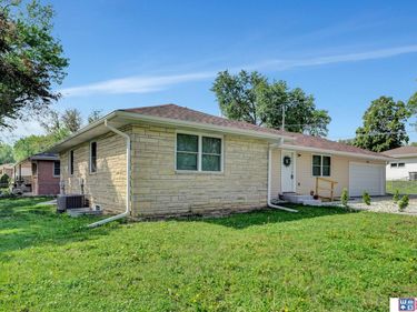 1105 Surfside Drive , Lincoln, NE 68528