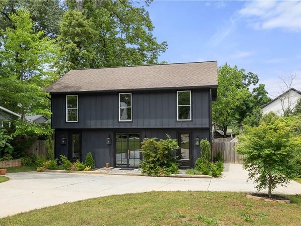2824 Tupelo Street SE, Atlanta, GA 30317