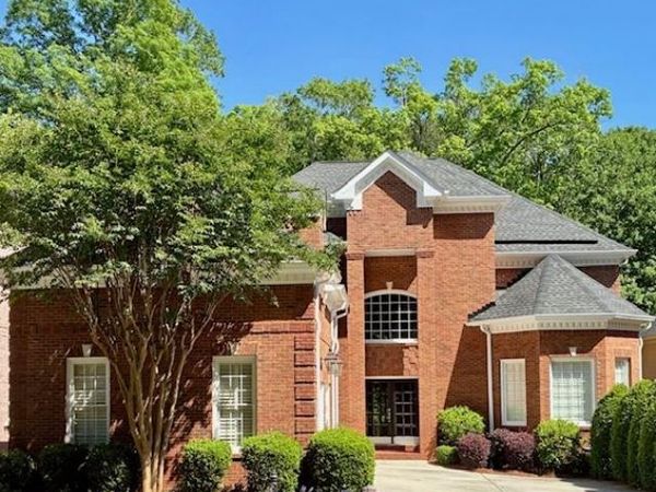 2075 River Falls Drive , Roswell, GA 30076
