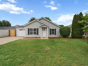 105 Rosie Street , Bowling Green, KY 42103