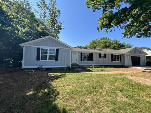 768 Covington Street , Bowling Green, KY 42103