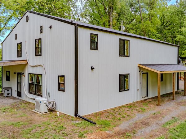 140 Bl Moore Lane, Jonesborough, TN 37659