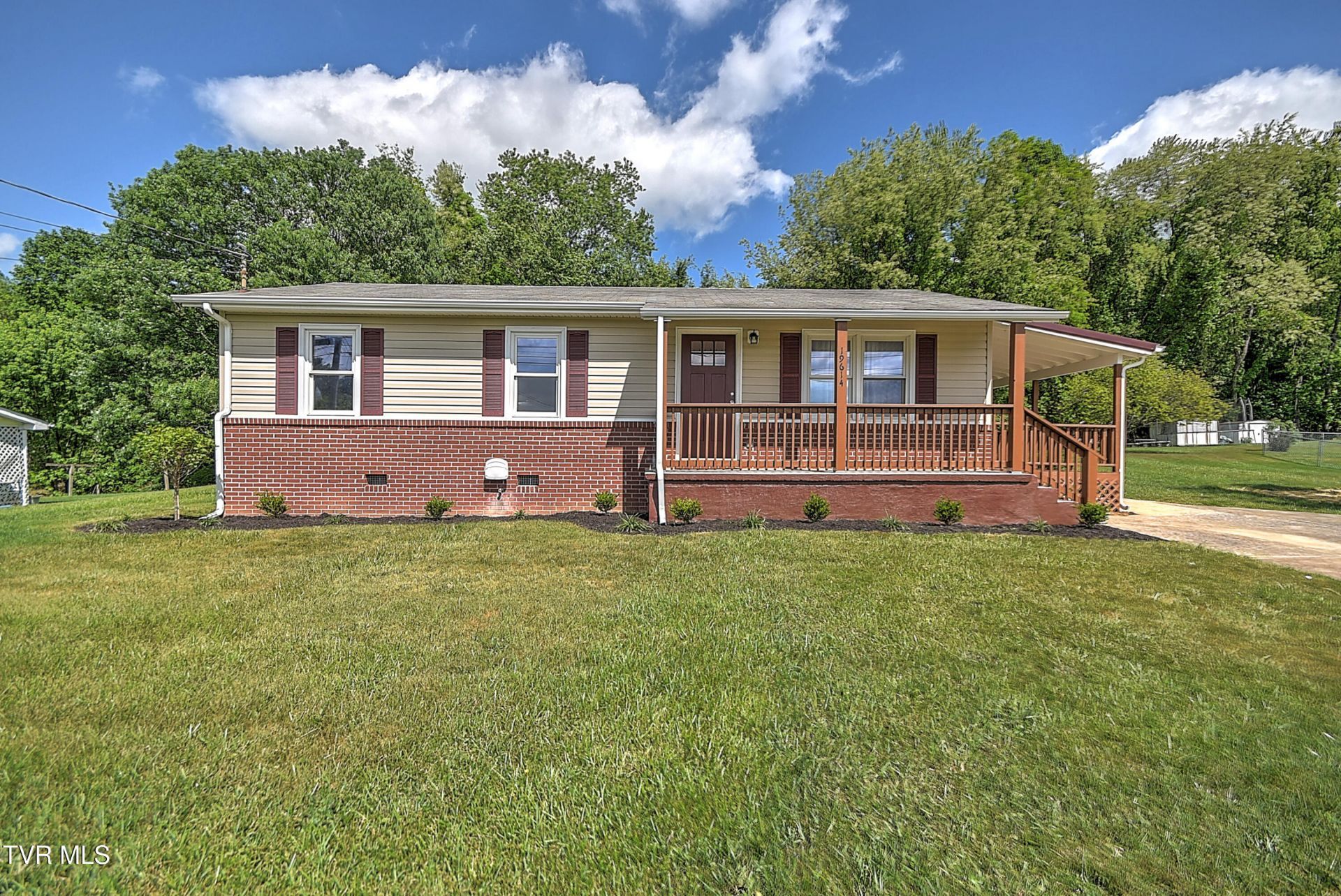 19614 Greenbriar Drive, Bristol, VA 24202 Main Photo