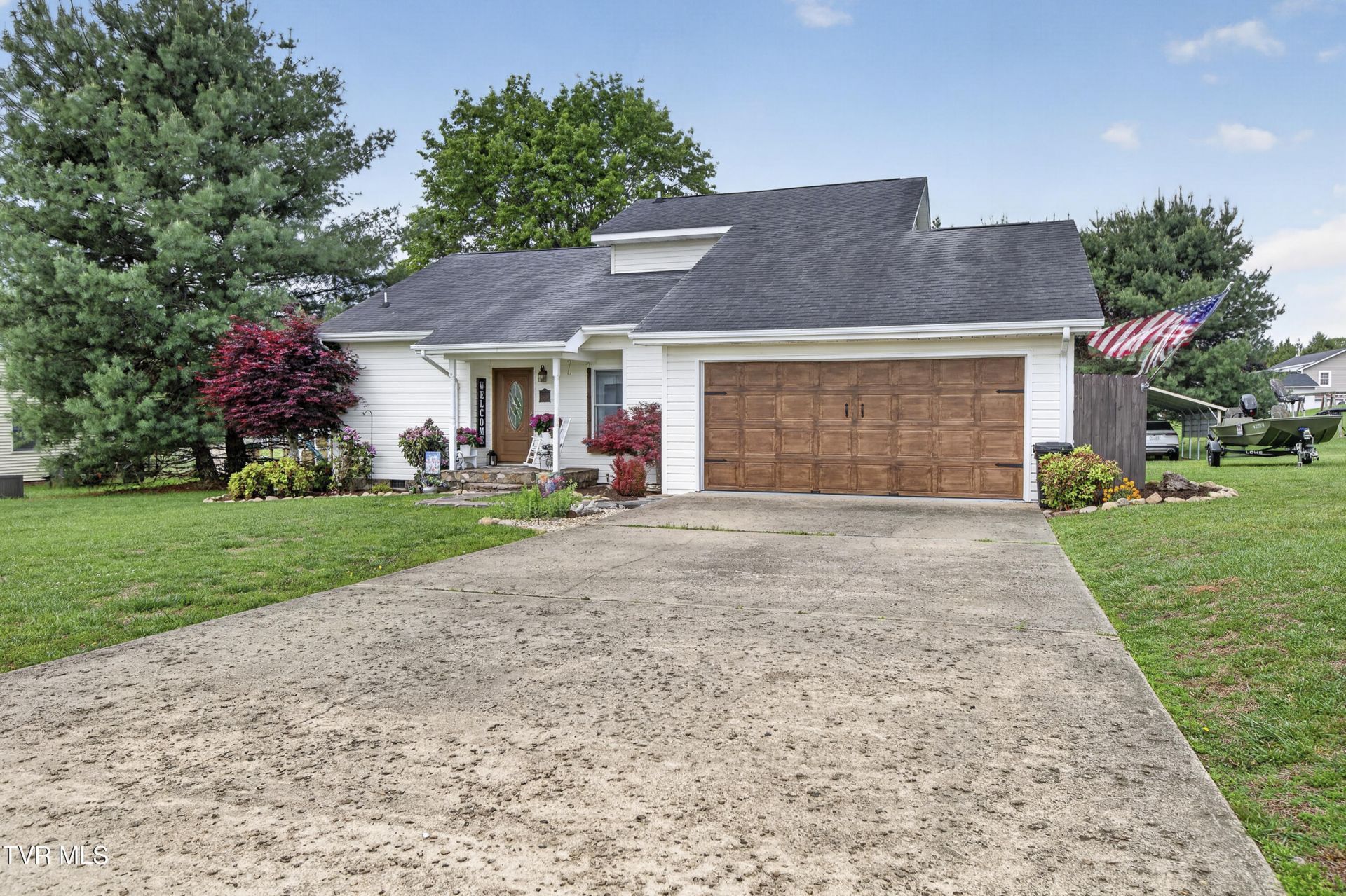 21658 Lakeshore Drive, Abingdon, VA 24211 Main Photo
