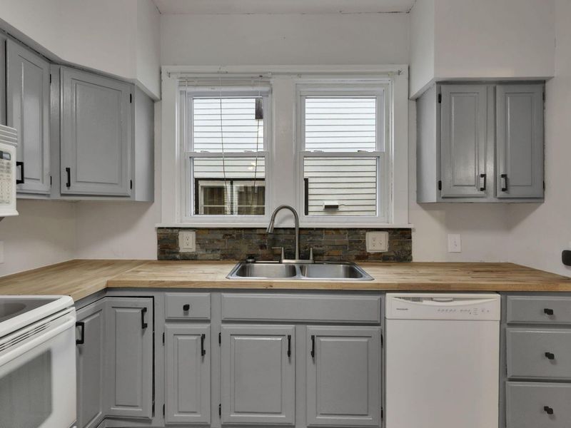 123 E Johnson Street , Upper Sandusky, OH 43351 Photo 24