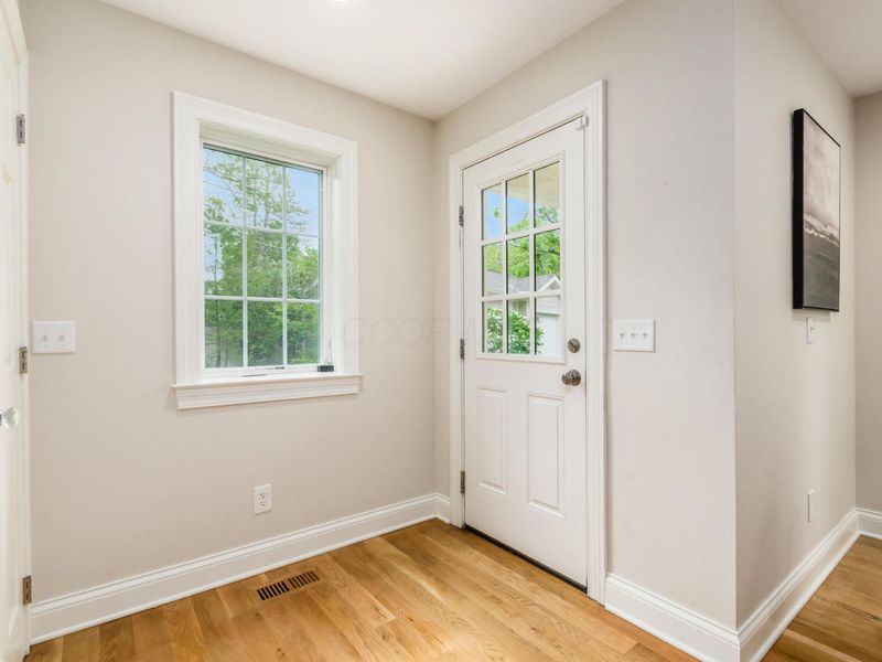 697 Overbrook Drive, Columbus, OH 43214 Photo 4