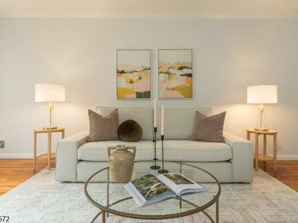 5 Robin Hill Rd, North Caldwell, NJ 07006