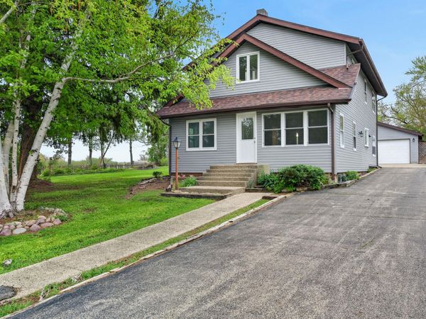 11907 254th Ave, Salem Lakes, WI 53179