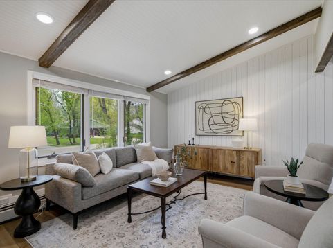 Main Photo