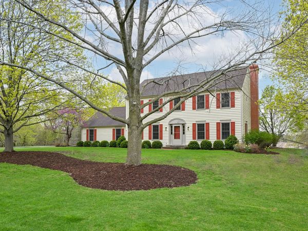11415 N Lake Shore Dr, Mequon, WI 53092