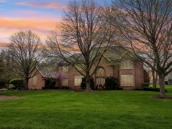 9321 42nd Ave, Pleasant Prairie, WI 53158