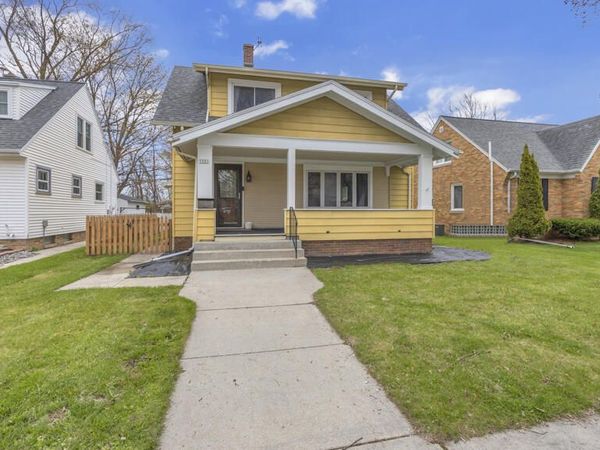 1501 S 17th St, Sheboygan, WI 53081