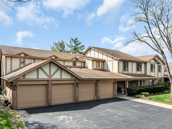 709 S Lake Shore Dr, Unit 4H, Lake Geneva, WI 53147