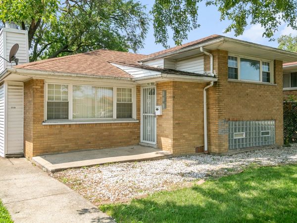 12138 S Elizabeth Street , Chicago, IL 60643