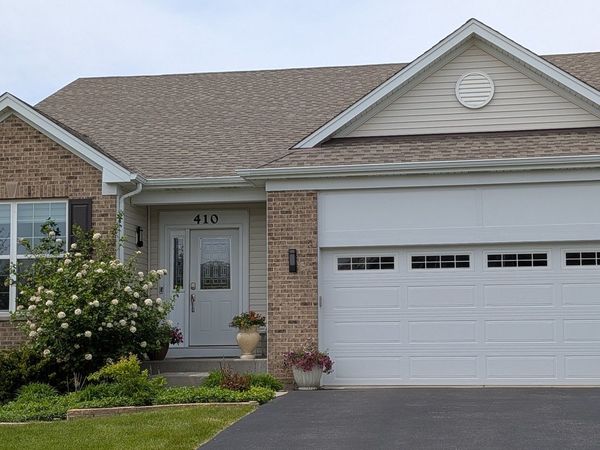 410 Mahogany Drive, Algonquin, IL 60102