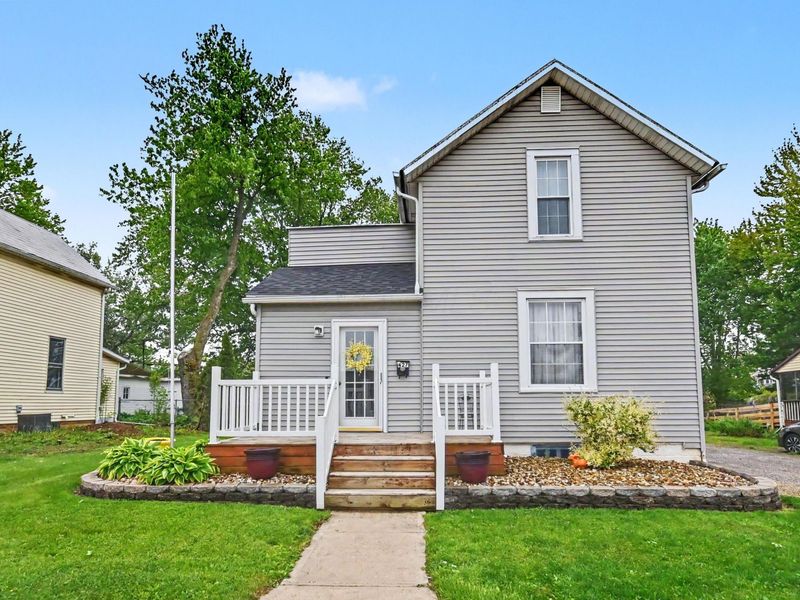 427 Wallace Avenue , Bucyrus, OH 44820 Photo 1