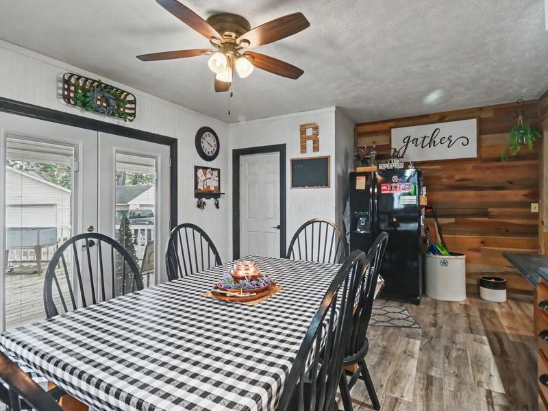 427 Wallace Avenue , Bucyrus, OH 44820 Photo 8