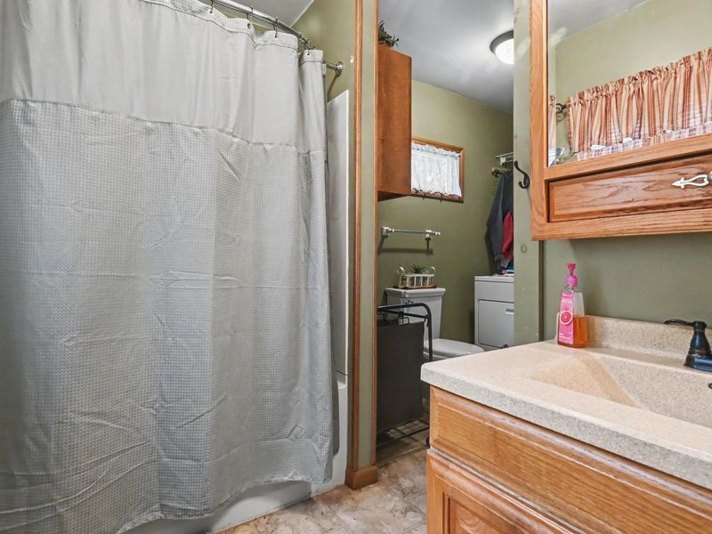 427 Wallace Avenue , Bucyrus, OH 44820 Photo 9