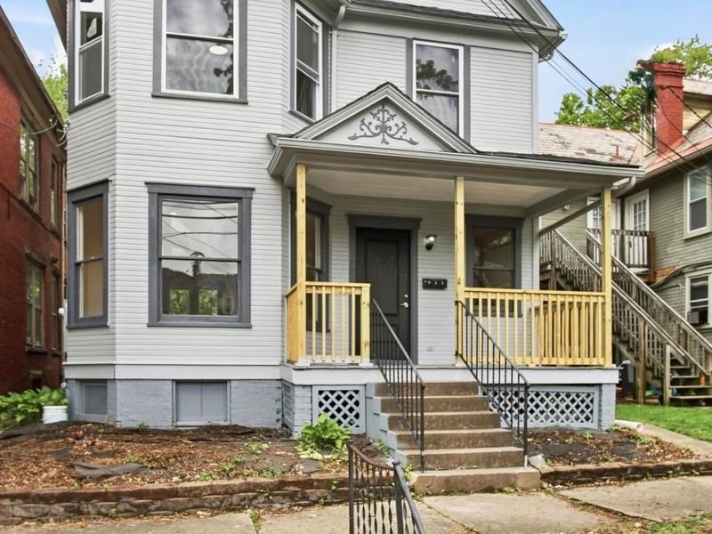 213 E Montgomery Street , Marietta, OH 45750 Photo 1