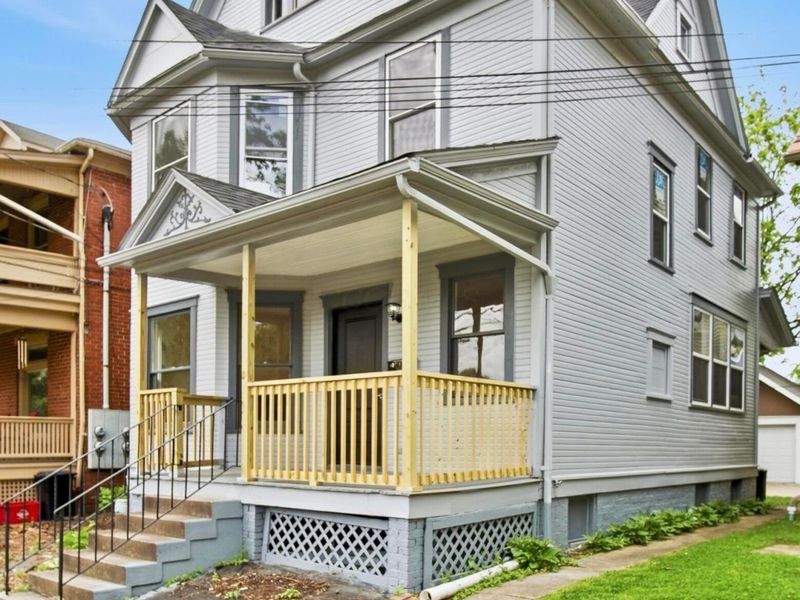 213 E Montgomery Street , Marietta, OH 45750 Photo 2