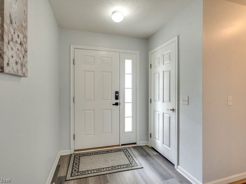 1240 Winter Fern Avenue , Akron, OH 44312 Photo 2